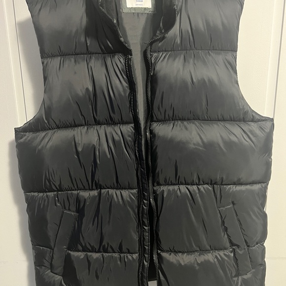 Preloved Old Navy Vest Men - Picture 2 of 3